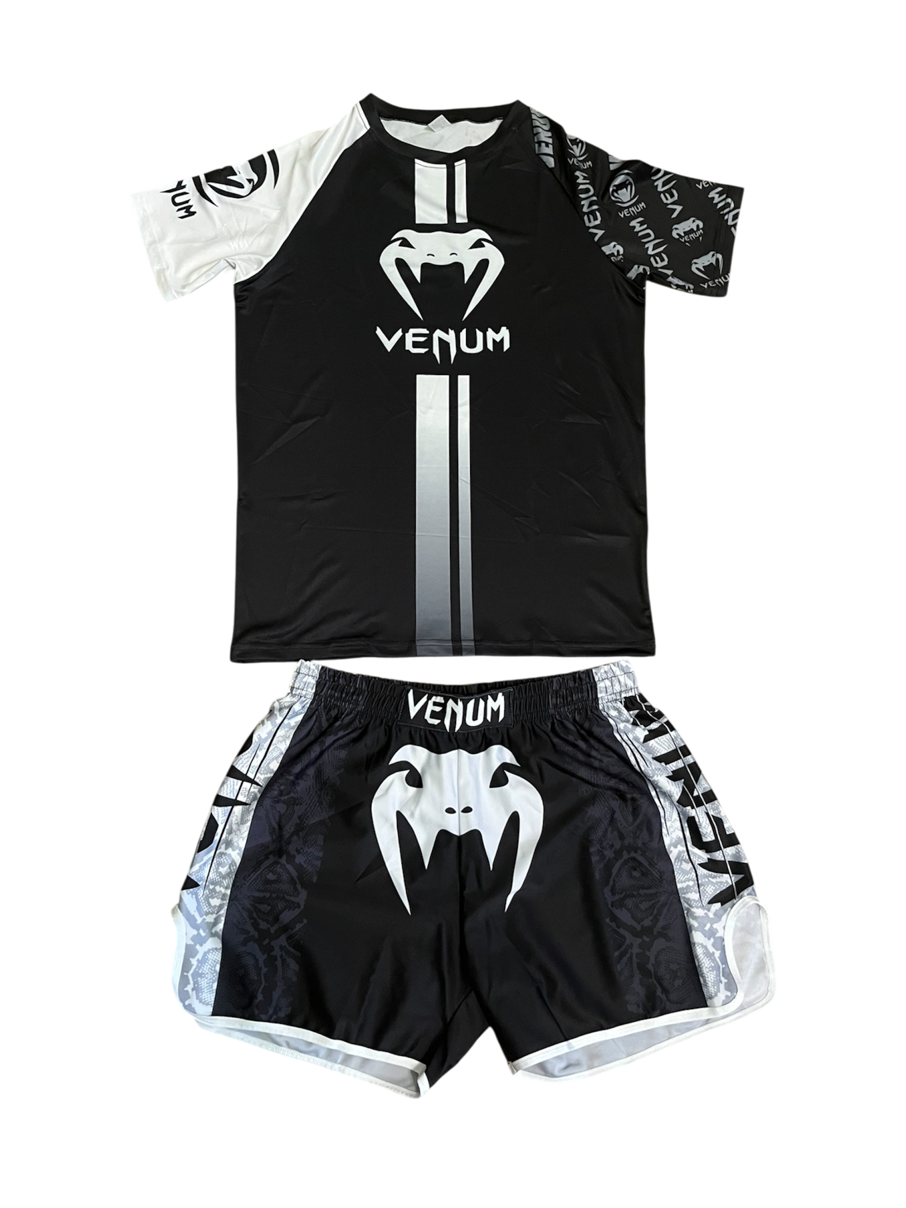 Rashguard екип Venum black and white